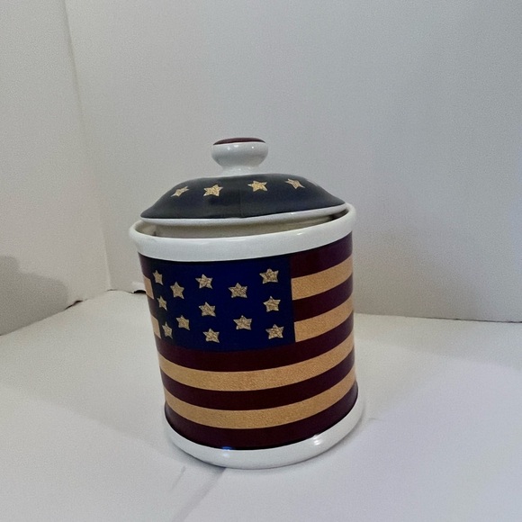 Liberty Canister(s) 7" H (includes lid) Jay Import Co Stoneware White Blue Red - Picture 1 of 10